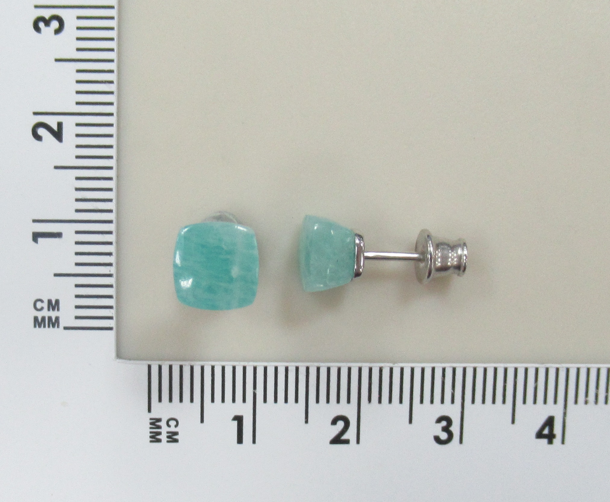 Серебряные серьги-пусеты с амазонитами